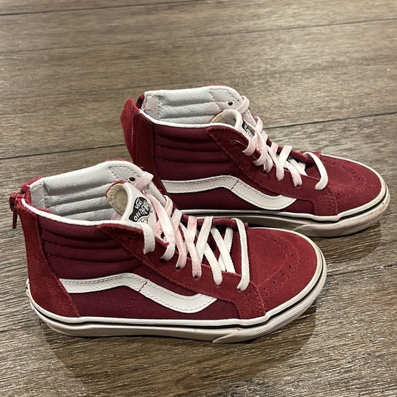 Hi-Top Vans - Picture 3 of 5